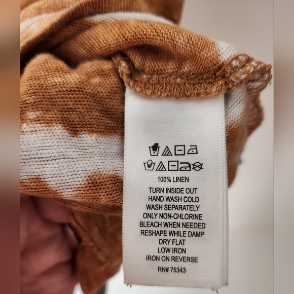 Rachel and Zoe Copper tie dyed tee shirt Size Medium - Picture 8 of 8